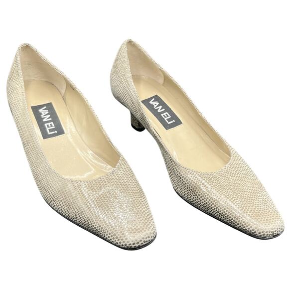 Vaneli Shoes - ✨Vaneli US W5M Cream Reptile Embossed Pumps Low Heel 90s Y2K Minimal Chic Retro